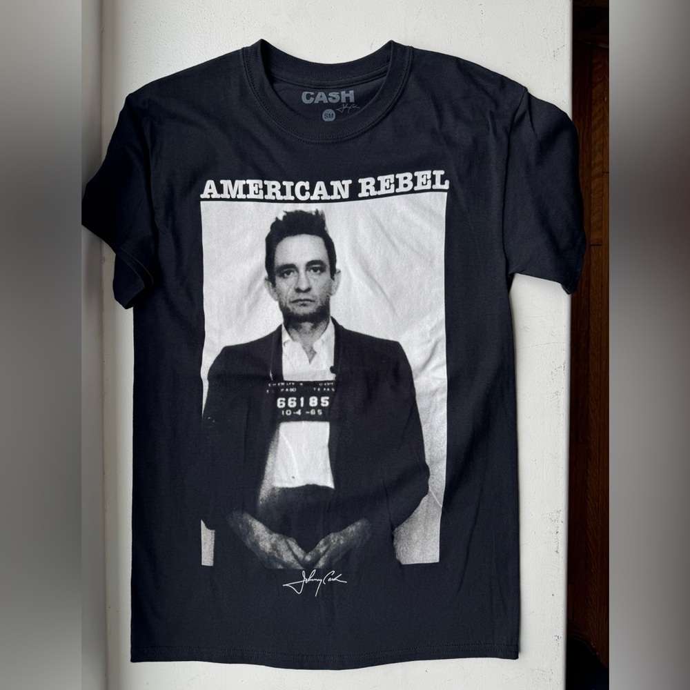 Johnny Cash American Rebel T-Shirt Size Small